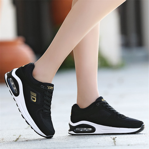 black5a2f81.jpg